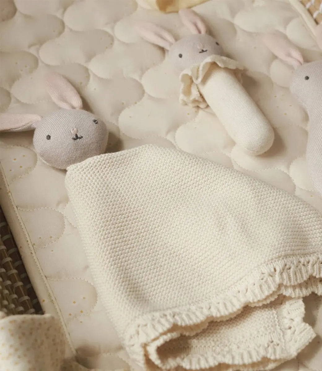 Knuffeldoekje // Bunny Avery Row