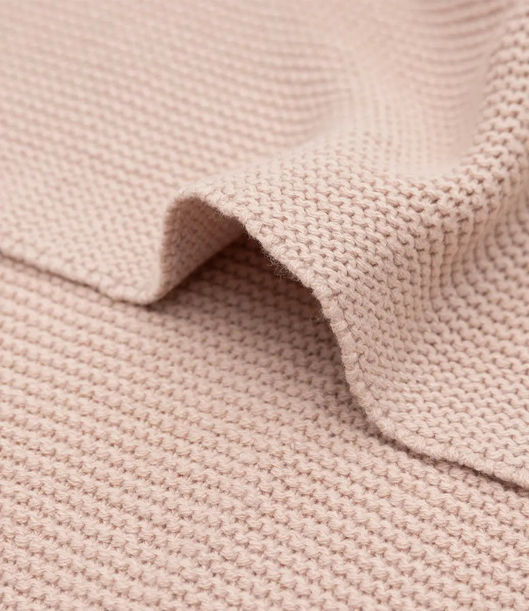 Babydeken incl. naam borduren // Basic knit - Wild rose Jollein