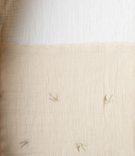 Geborduurd wiegdeken // Zwaluw Gentil Coquelicot - Paris