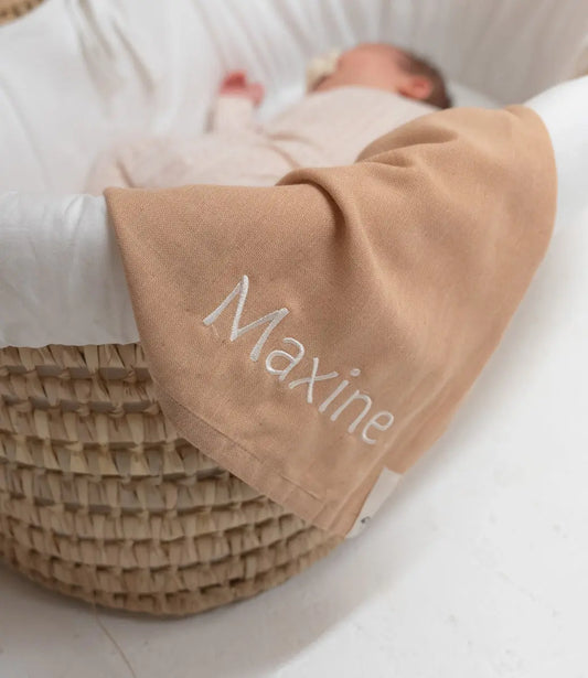 Hydrofiele doek // Clay - geborduurd met naam SAGA Copenhagen
