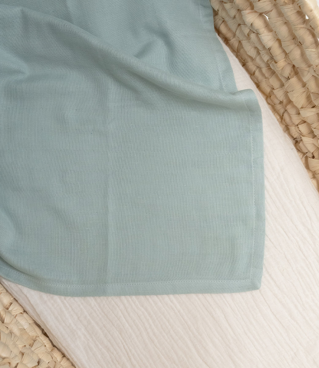 Hydrofiele doek // Dusty green - geborduurd met naam