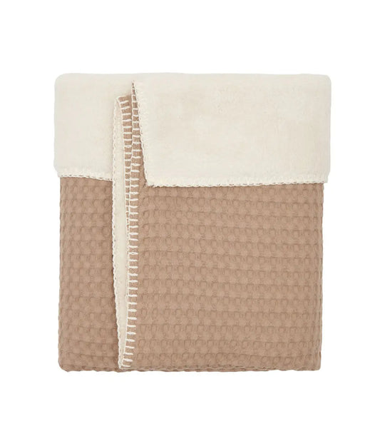 Wiegdeken incl. naam borduren wafel/teddy Oslo // caffe Koeka