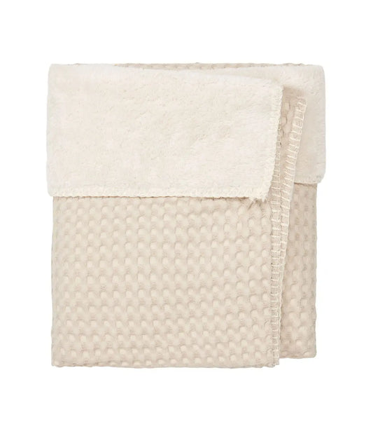 Wiegdeken incl. naam borduren wafel/teddy Oslo // sand Koeka