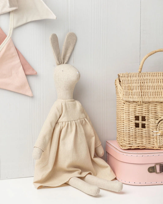 Knuffel - Rabbit girl Mr. Pickles