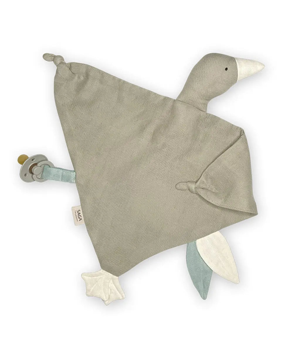 Cuddle goose incl. borduren met naam // Bliki - Green tea Saga Copenhagen