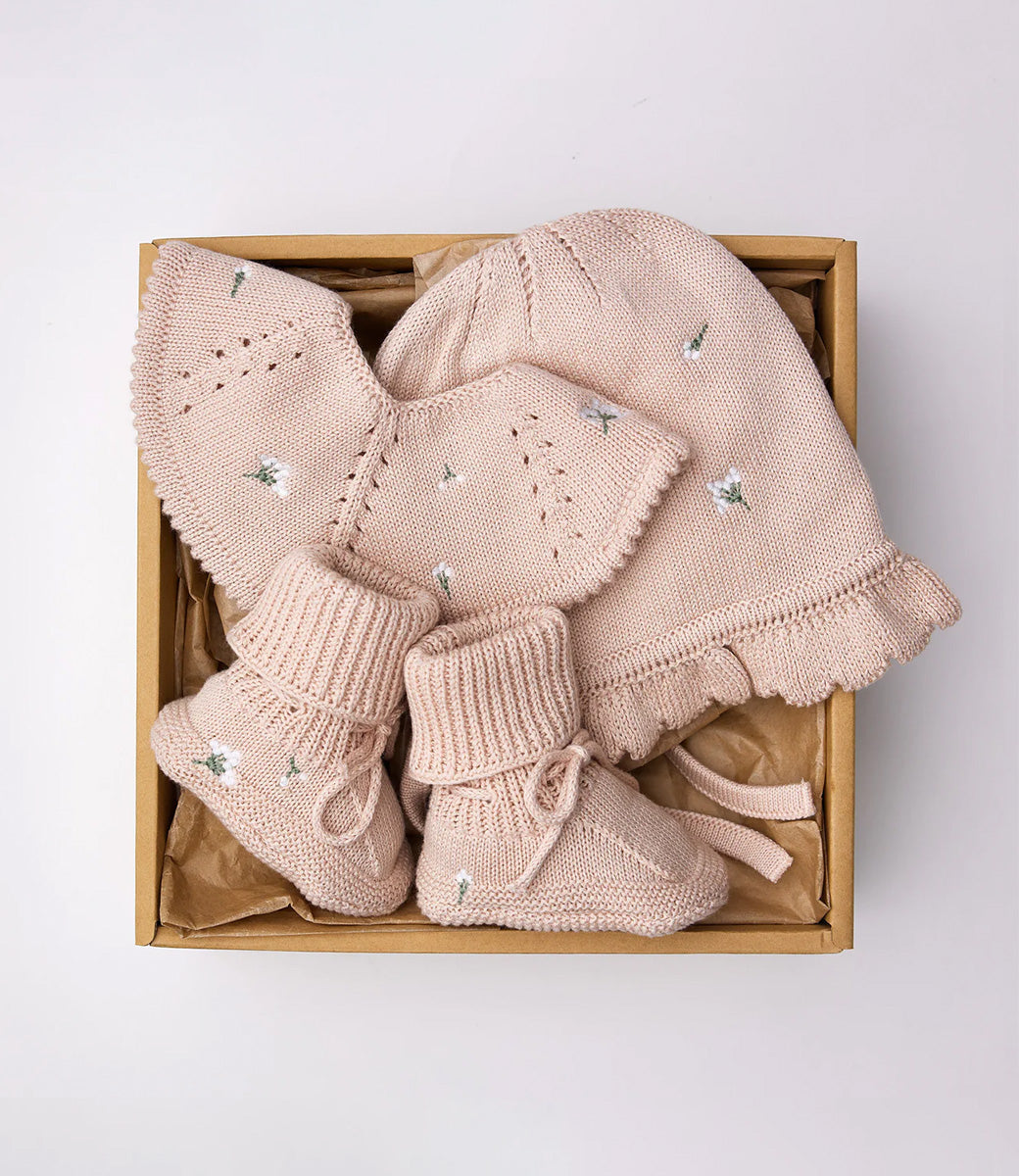 Wonder box - Flowers on mellow rose