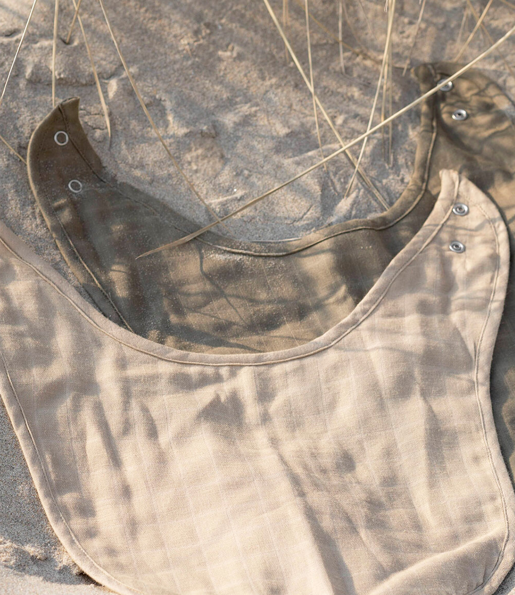 Slabbetjes // Dusty olive - set van 2