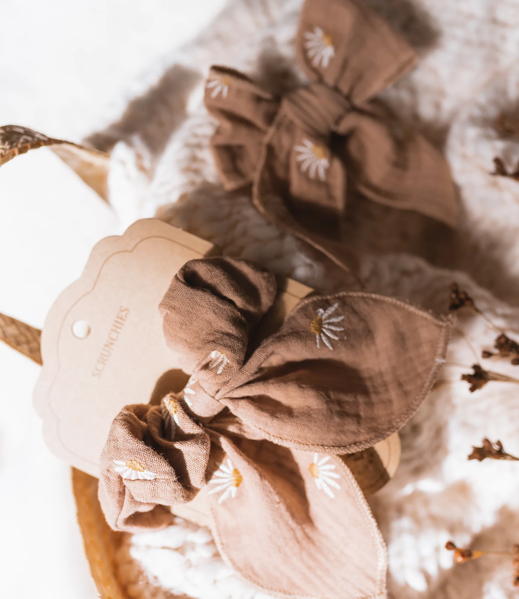 Haarclip strik // Flower taupe