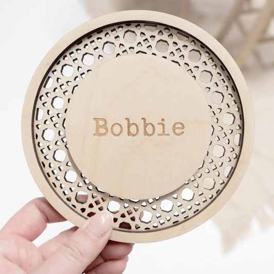 Rond rotan houten bordje // met naam World of Mina