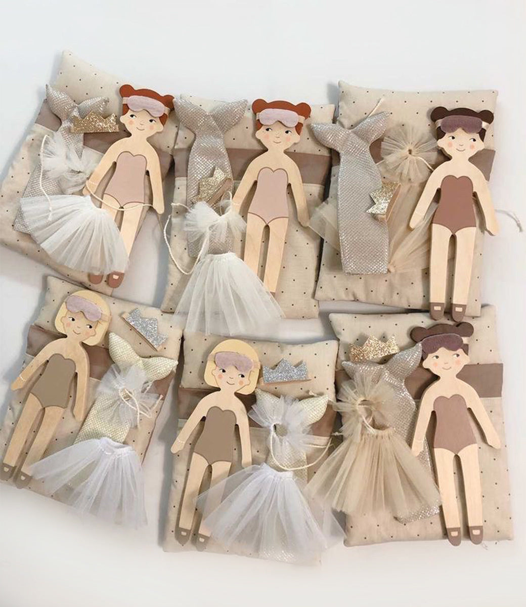 Wooden doll sleeping set // complete