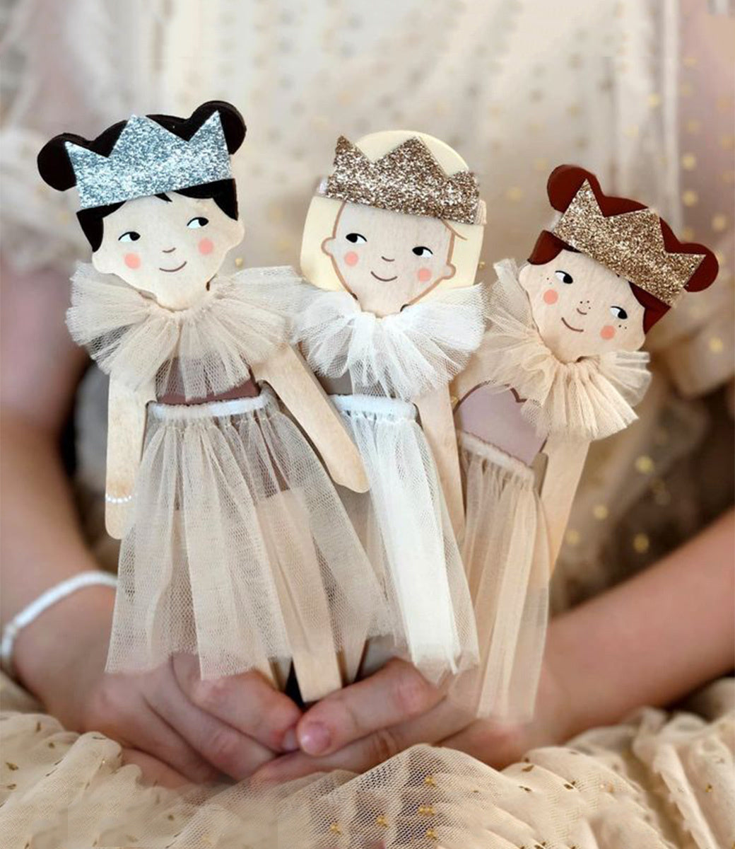 Wooden doll // Ballerina