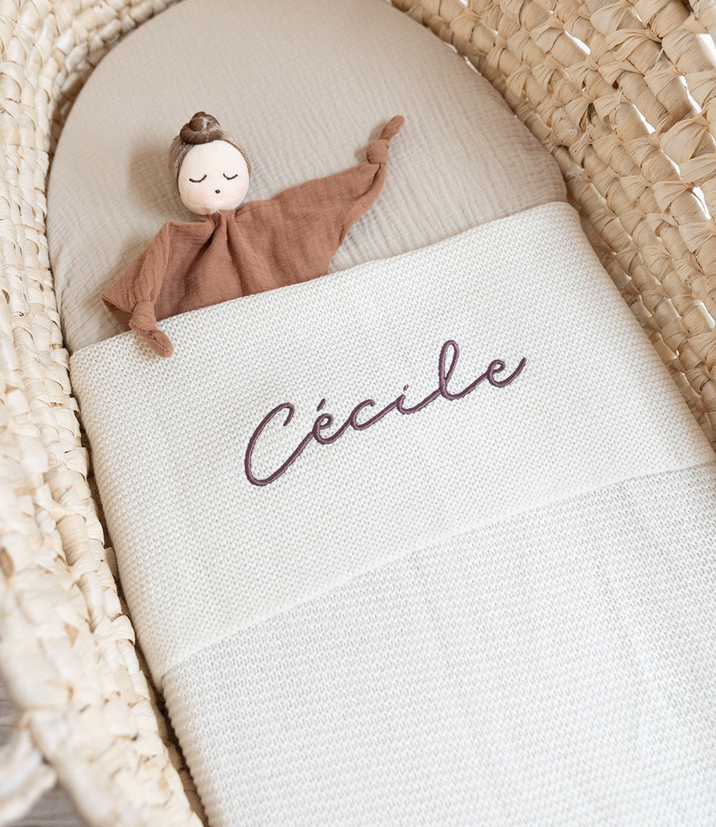 Babydeken incl. naam borduren  // Basic knit - Ivory