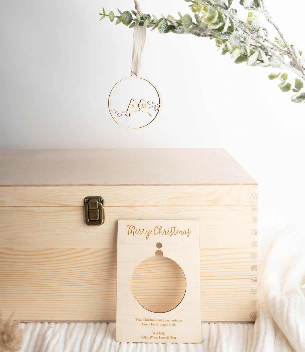 Christmas card with pendant // Lovebirds