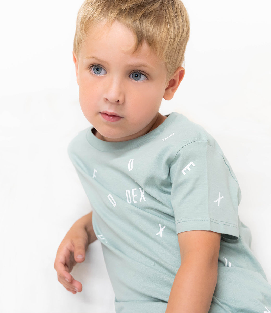 Kids t-shirt / "dancing letters" met naam