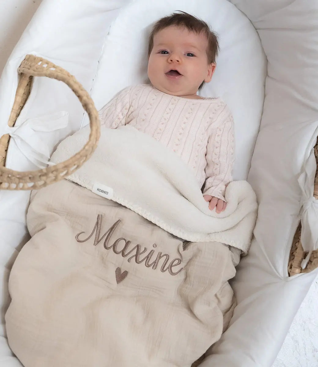 Gepersonaliseerde babygeschenken - borduur je liefde in babystofjes Gepersonaliseerde babygeschenken - borduur je liefde in babystofjes