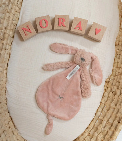 Houten naamblokken // Times 3D - Framboos World of Mina