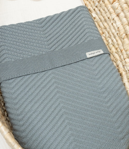 Wiegdeken Grace incl. naam borduren // nordic blue