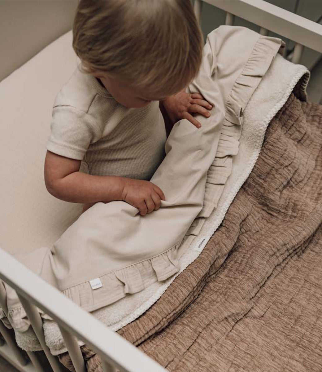 Set laken + hoeslaken Ruffle Faro // Warm white