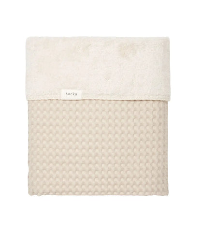 Wiegdeken incl. naam borduren wafel/teddy Oslo // sand Koeka