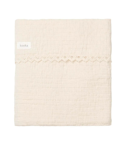 Wiegdeken incl. naam borduren // Lace elba - naturel Koeka