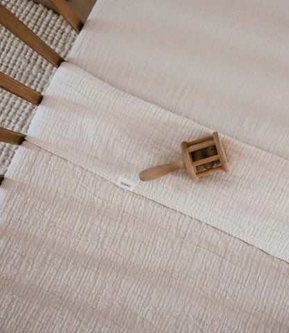 Wiegdeken incl. naam borduren // Rivoli - warm white Koeka