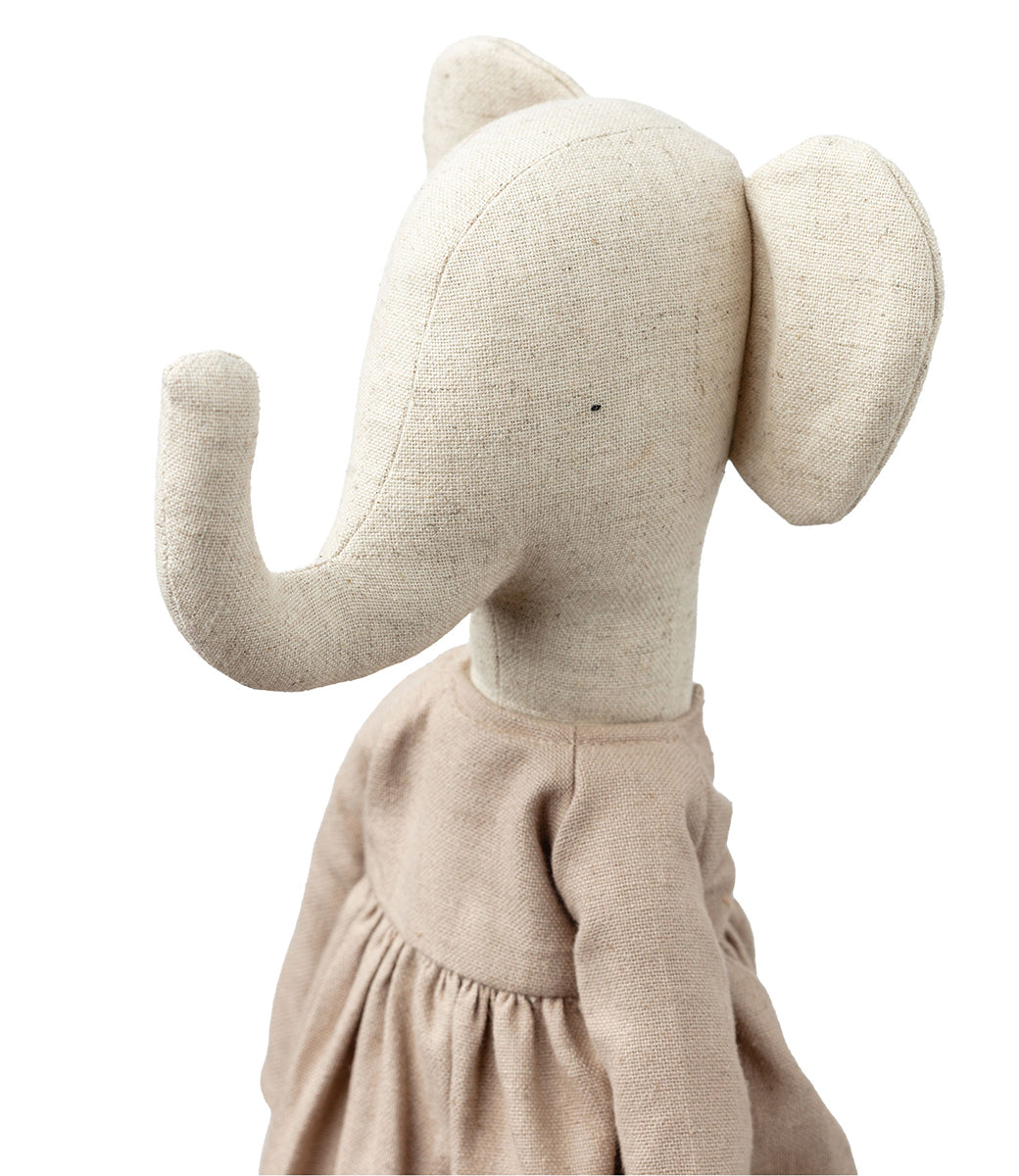 Knuffel - Elephant girl