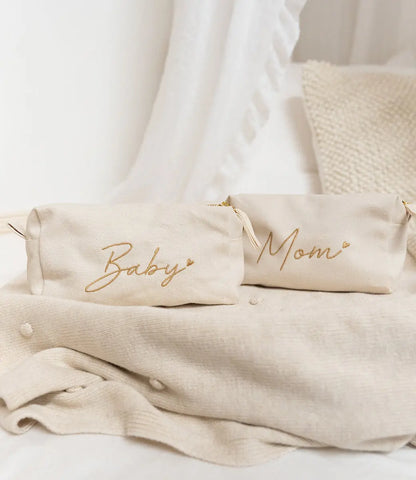 Geborduurd toiletzakje City // met naam - klein World of Mina