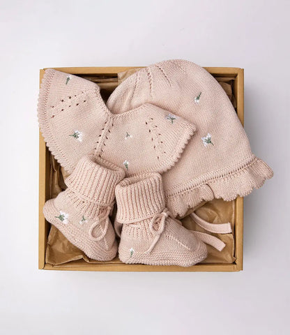 Wonder box - Flowers on mellow rose Saga Copenhagen