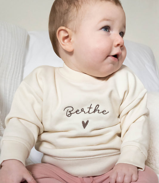 Baby name sweater // Embroidery