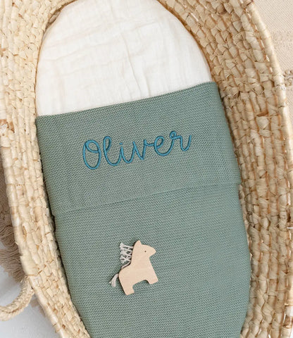 Babydeken incl. naam borduren // Basic knit - Forest green Jollein