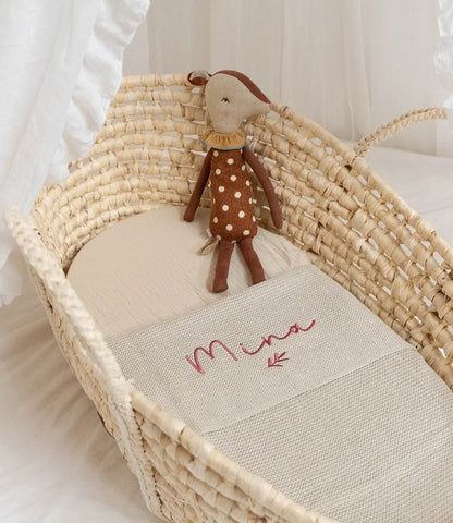 Babydeken incl. naam borduren // Basic knit - Nougat Jollein