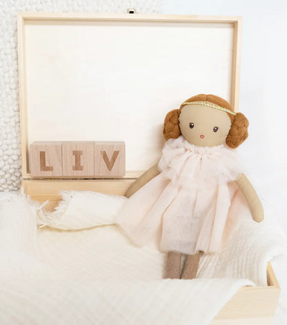 Houten naamblokken // Intro World of Mina