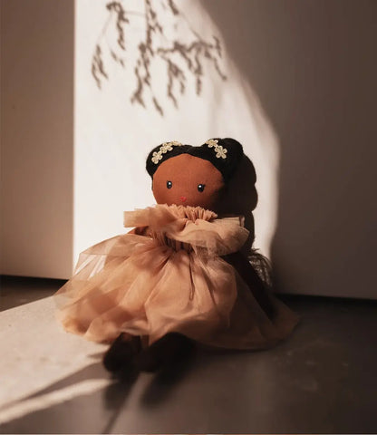 Dollies // Sugar bee Mrs. Ertha