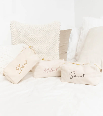 Geborduurd toiletzakje City // met naam - klein World of Mina