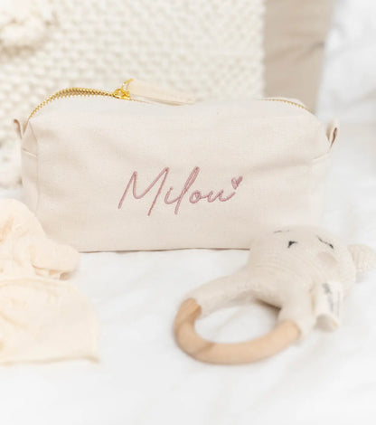 Geborduurd toiletzakje City // met naam - klein World of Mina